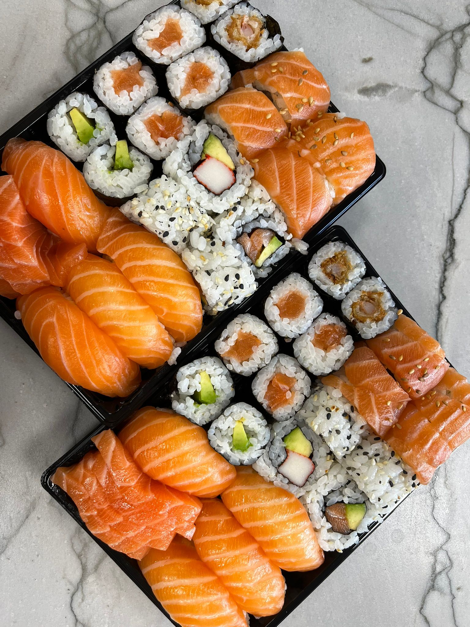 Plateaux sushis